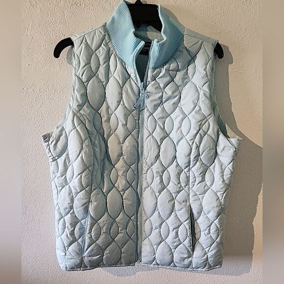 DEVON & JONES WOMEN'S VEST. SIZE: L BABY BLUE QUILTED - Picture 1 of 7